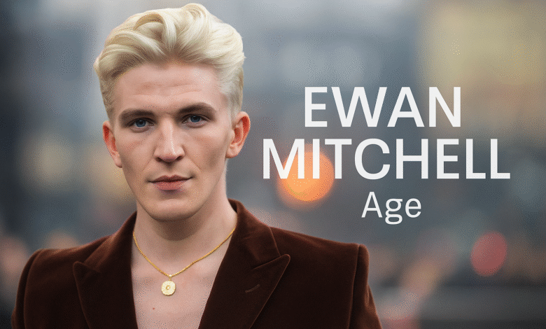 Ewan Mitchell Age